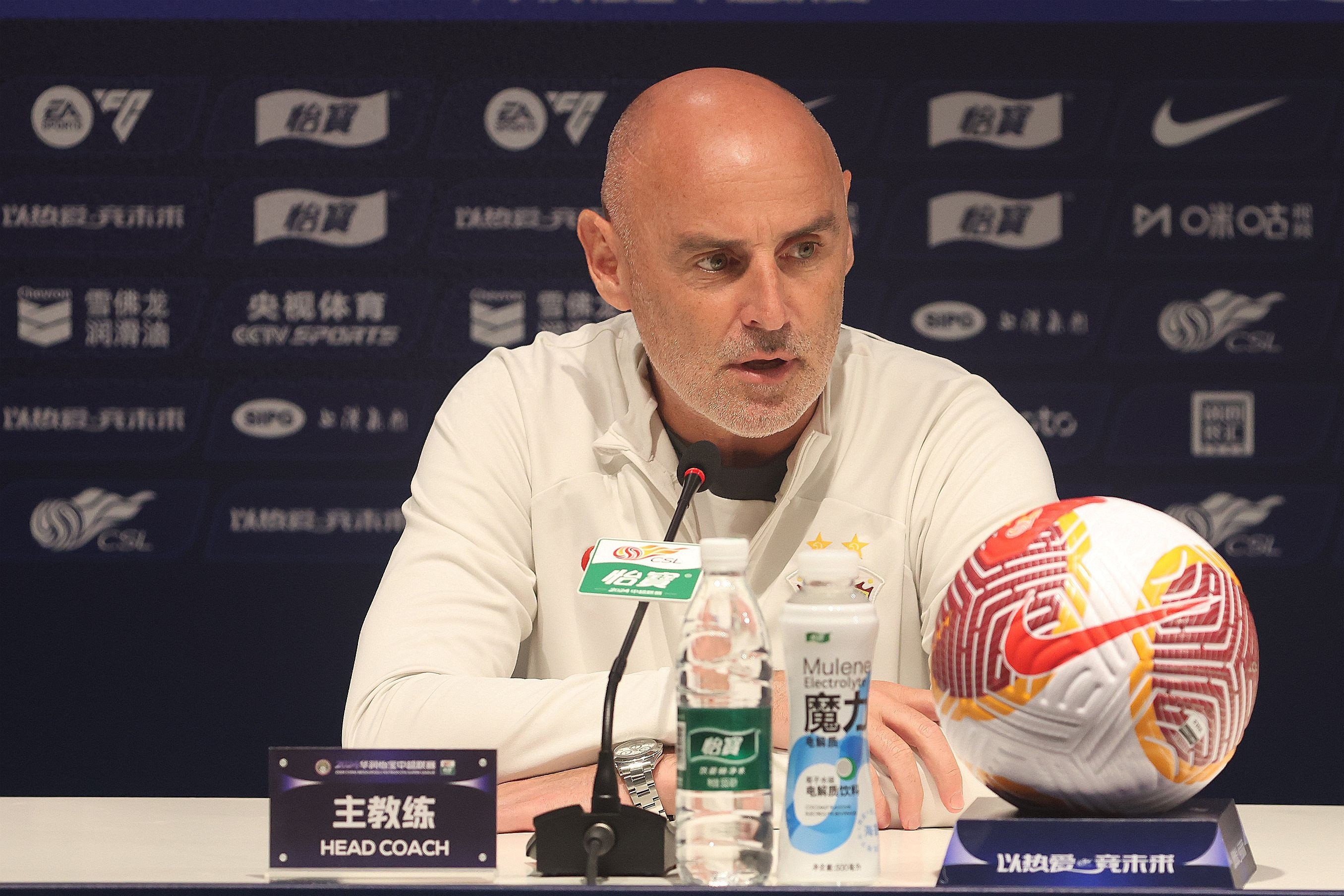 转会期上海海港调整名单以备NBA季后赛；止住颓势环节打磨；态度坚定；球探报告显示潜力的简单介绍