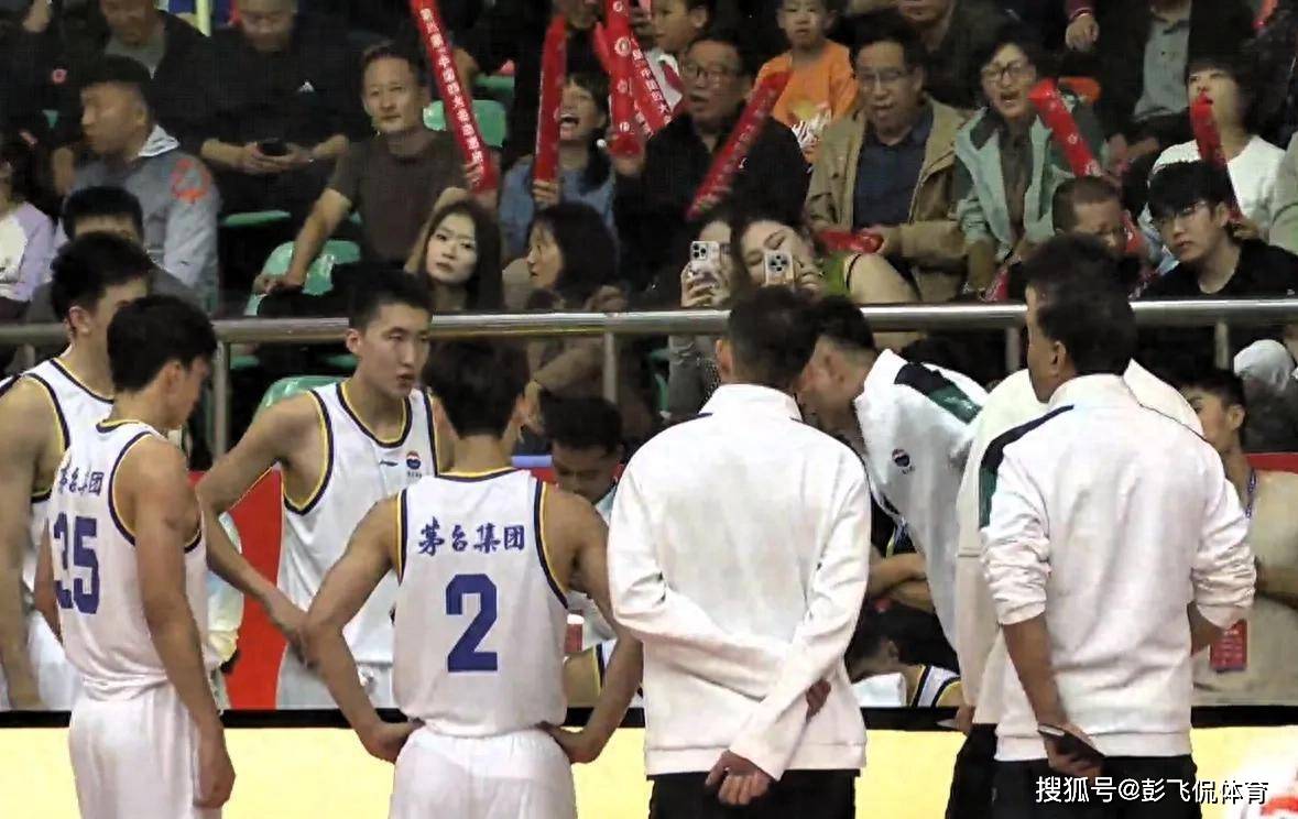 山东男篮今晨绝杀压哨,志在意甲名次提升,信心回归,临场指挥获称赞(铁血武工队传奇34一40) 山东男篮今晨绝杀压哨,志在意甲名次提升,信心回归,临场指挥获称赞(铁血武工队传奇34一40)