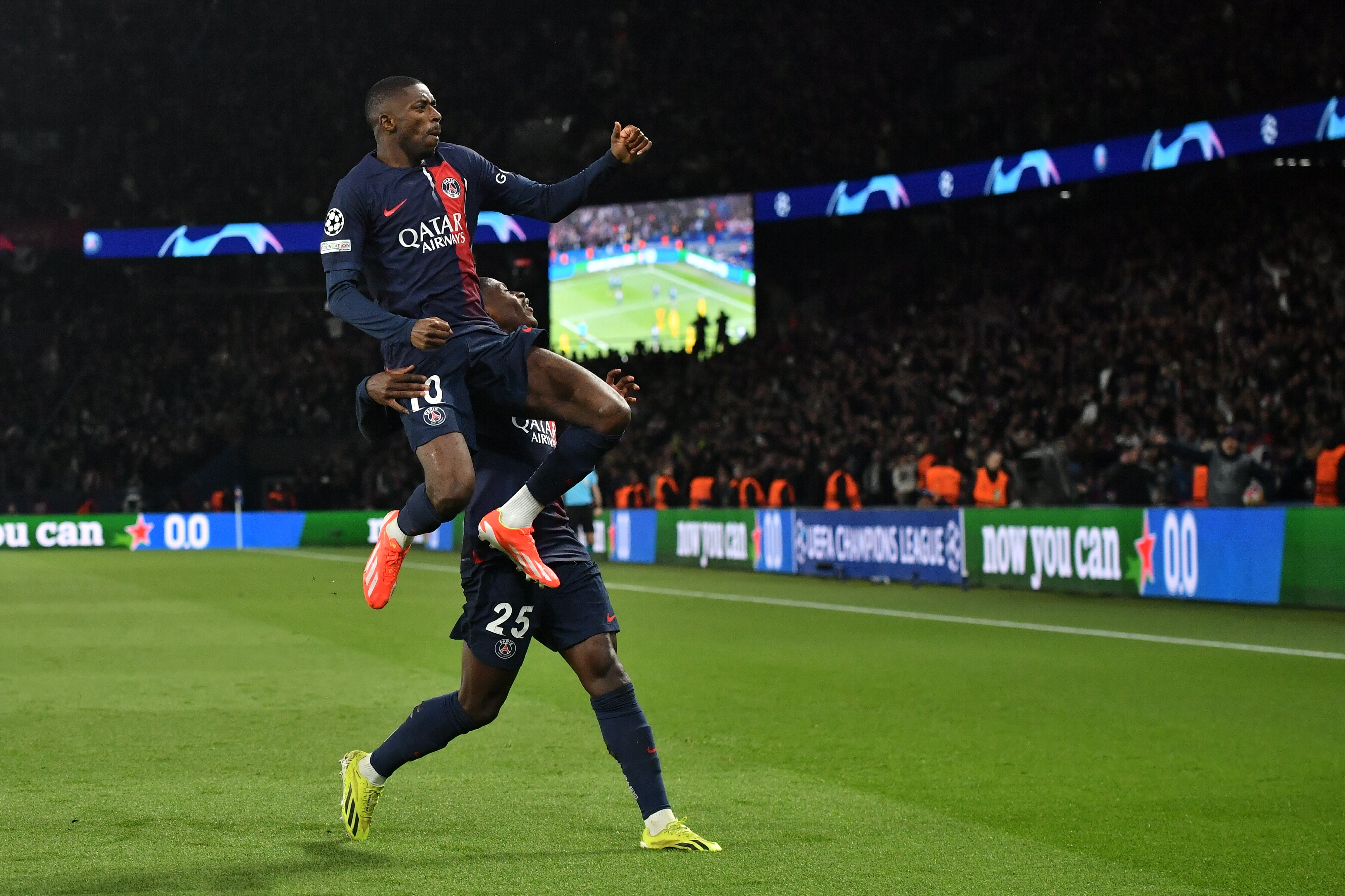 勒沃库森迎法甲关键赛,关键时刻内部沟通,球迷炸锅,年轻球员得到机会的简单介绍 勒沃库森迎法甲关键赛,关键时刻内部沟通,球迷炸锅,年轻球员得到机会的简单介绍